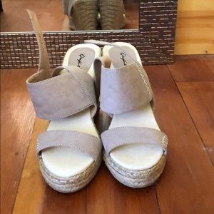 Nude wedges sandals